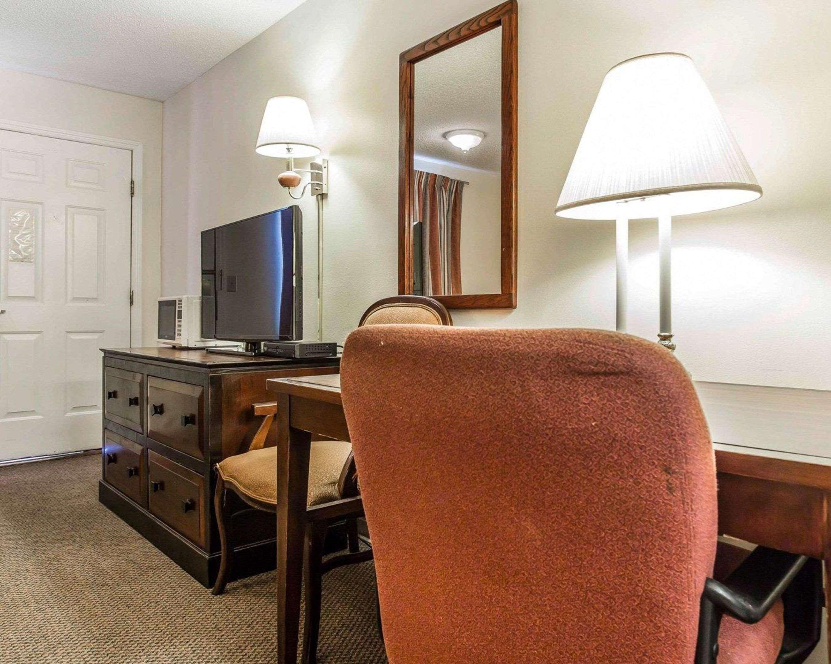 Econo Lodge Санті Екстер'єр фото