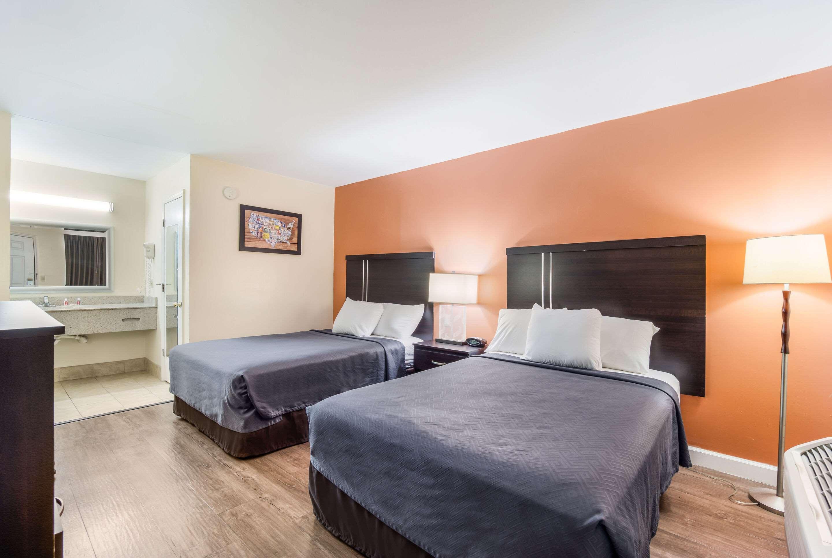 Econo Lodge Санті Екстер'єр фото